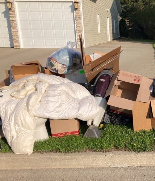 garbage on boulevard